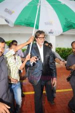 Amitabh Bachchan promotes Aarakshan on the sets of X Factor India in Filmcity, Mumbai on 19th July 2011 (47).JPG